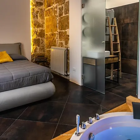 Garibaldi Maison De Charme Bed & Breakfast Avola