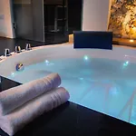 Garibaldi Maison De Charme 4*
