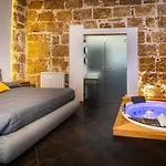 Garibaldi Maison De Charme 4*